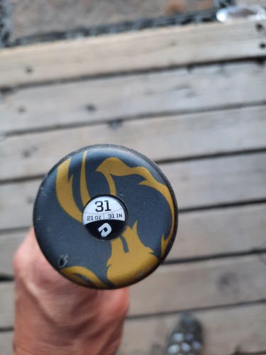 Used 2020 DeMarini Composite FNX Bat (-10) 21 oz 31"