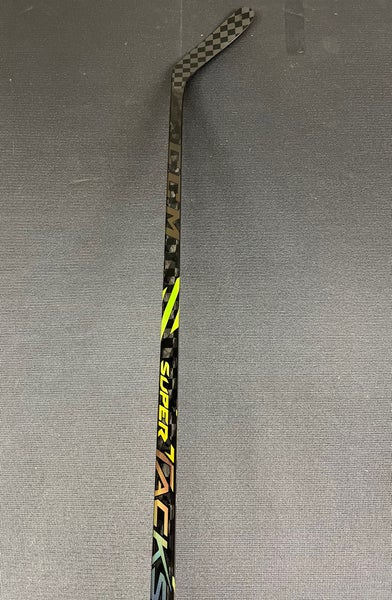 CCM Super Tacks AS4 Pro P80 75 Flex RH Hockey Stick