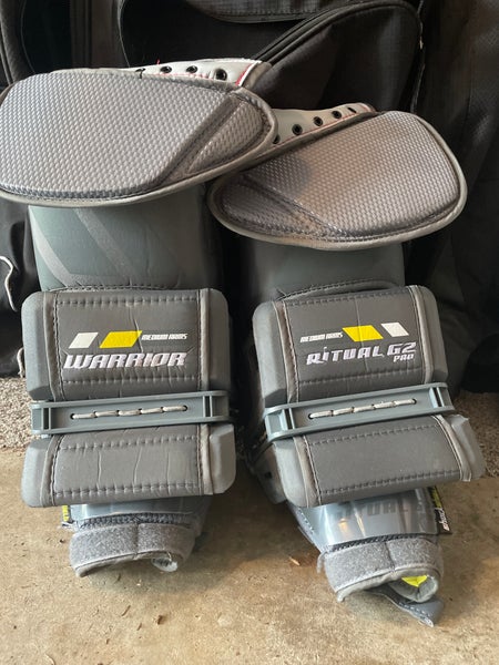 New Medium Warrior Ritual G2 PRO Goalie Chest Protector