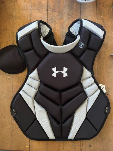 New Under Armour UA PRO4 Catcher's Chest Protector UACPCC4-1618P