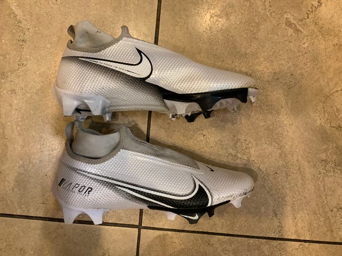 White Adult Used Men's Size 9.0 (Women's 10) Molded Cleats Nike Vapor