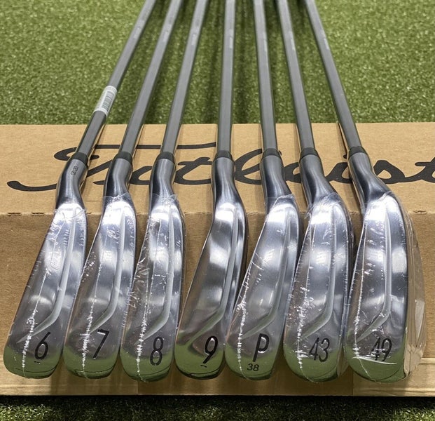Set De Fers Titleist T400 2021 6-PW, AW - Reconditionné, Droit, Régulier Graphite