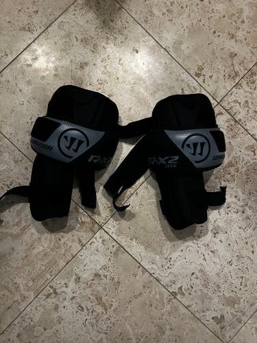 Warrior R X2 Junior Size Knee Pads