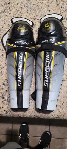 Used Bauer Supreme 140 Shin Pads