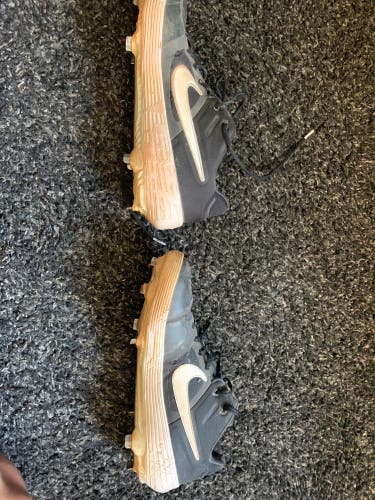 Used Size 13 Nike Huarache
