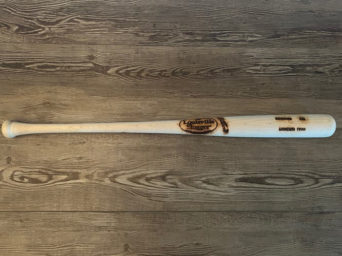 New Louisville Slugger 34" Maple I13