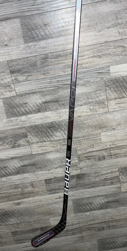 New! 70 Flex RH P92  Vapor Hyperlite Hockey Stick
