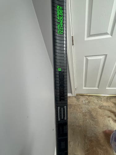 Senior Used Right Handed CCM Ribcor Trigger 6 Hockey Stick P88