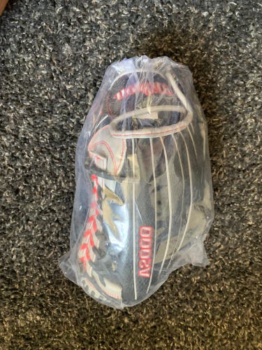 New Right Hand Throw 12.25" A2000 Baseball Glove