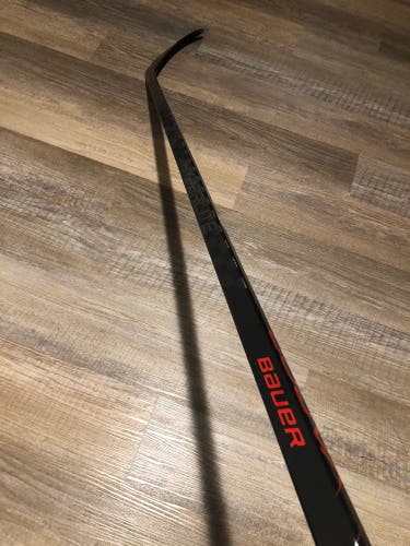 BAUER VAPOR HYPERITE PROTOTYPE VAPOR ADV HOCKEY STICK W/ CORNER TACTILE-DOMI