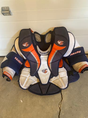 XL Vaughn  V3 7500 Goalie Chest Protector