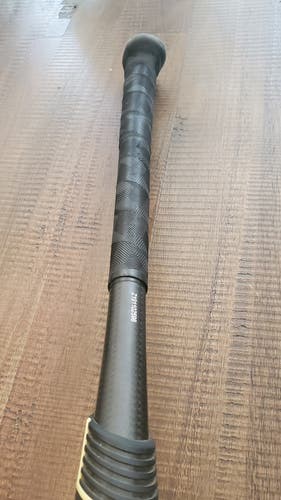 Used USSSA Certified AXE Avenge Bat (-10) 19 oz 29"