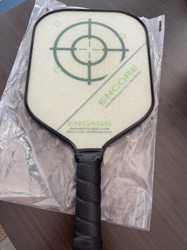 Engage Encore Pickleball Paddle - Lightweight