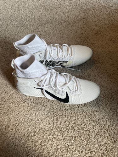 White Adult Size 11 (Women's 12) Nike Huarache