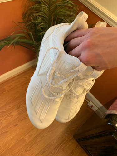 White Adult Used Men's Size 9.5 (Women's 10.5) Molded Cleats Adidas Low Cut Adizero