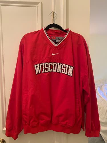 Vintage Nike Wisconsin Windbreaker