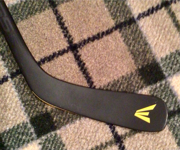 Easton black & yellow Stealth 55S Junior hockey stick P7 Iginla L45