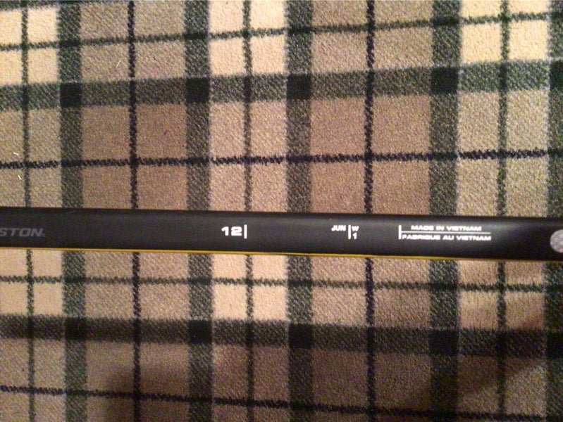 Easton black & yellow Stealth 55S Junior hockey stick P7 Iginla L45 50 flex  NEW