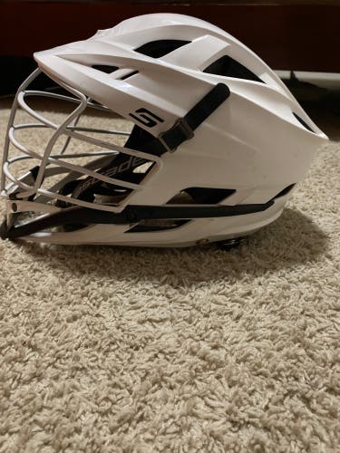 Barley Used Player's Cascade S Helmet
