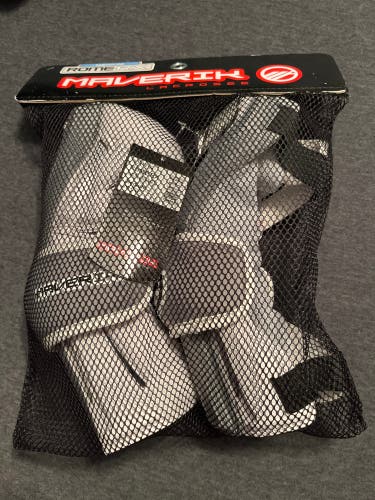 New Medium Maverik RX Shoulder Pads