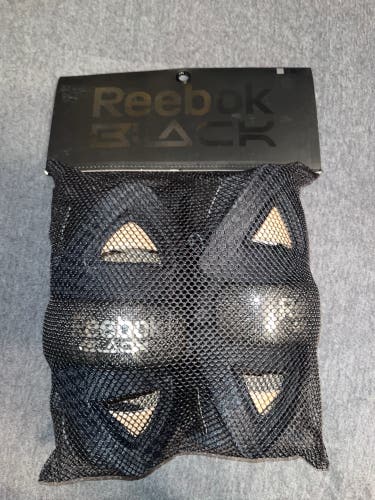 Reebok black elbow pads