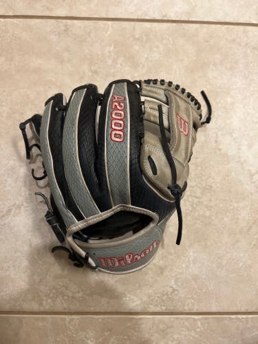 Infield 11.5" A2000 Baseball Glove