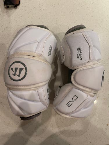 Warrior Evo Arm Pads + STX Shoulder pads