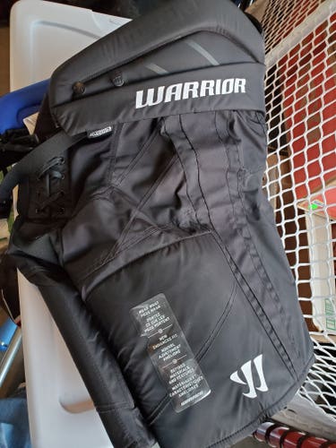 Senior New XL Warrior Covert QRE20 pro Hockey Pants