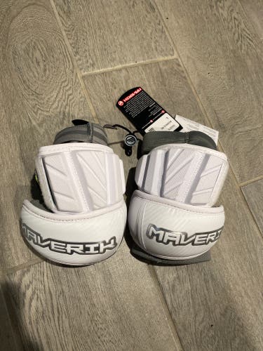New Large Maverik Max Arm Pads