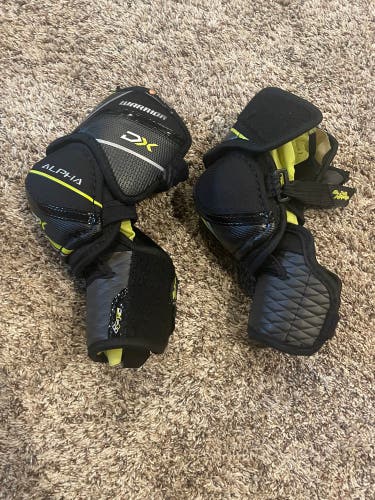 Used Medium Warrior Alpha DX Elbow Pads