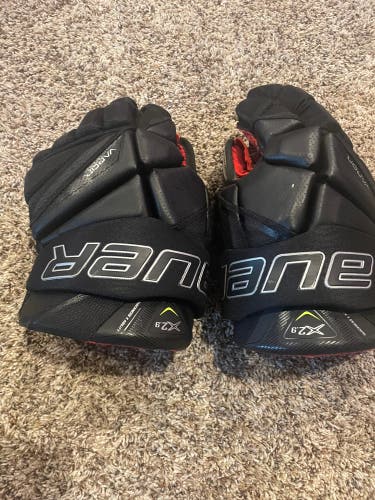 Bauer 13" Vapor X2.9 Gloves