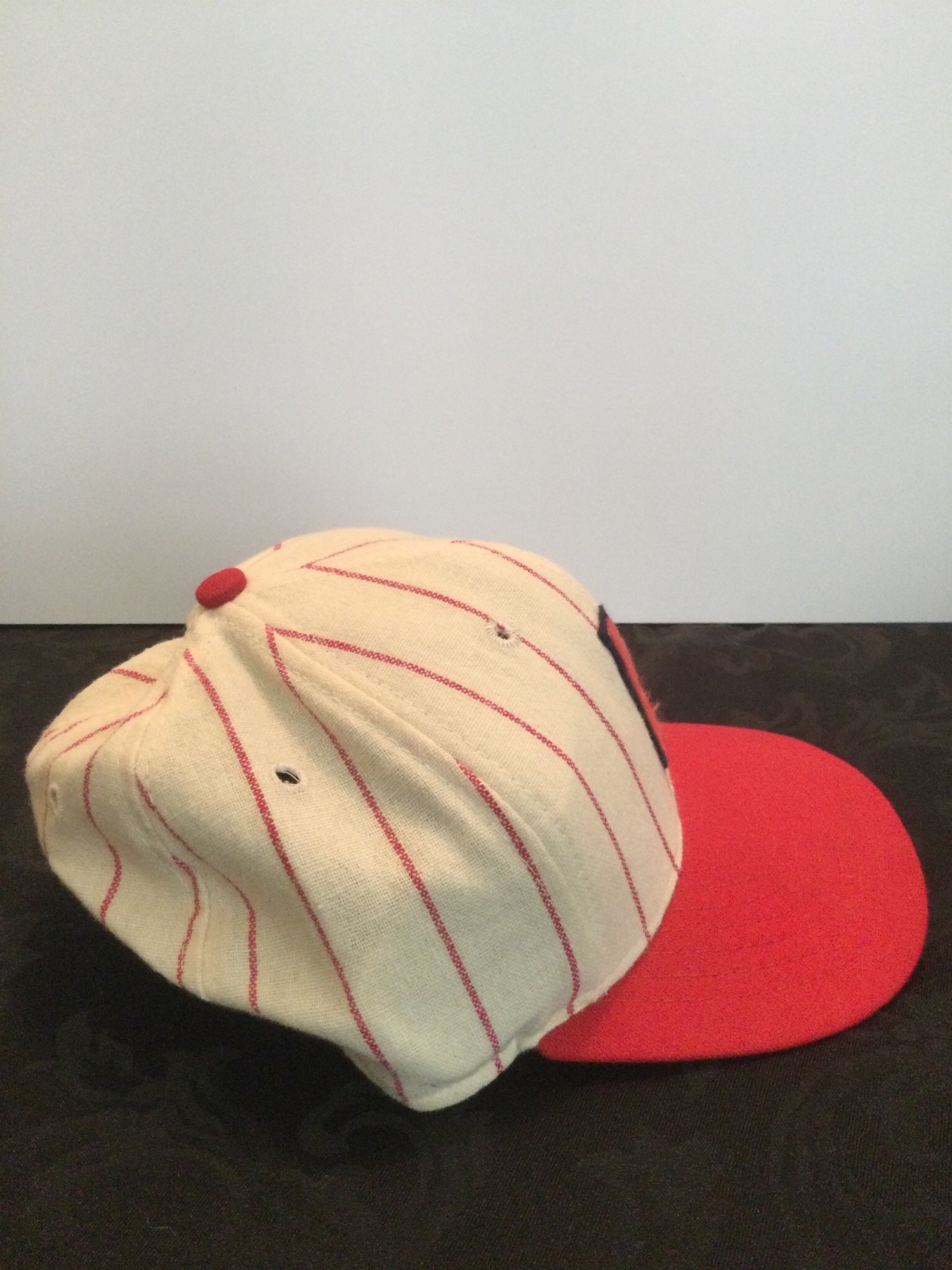 BOSTON RED SOX VINTAGE 1990'S ROMAN FITTED ADULT HAT 7 1/4