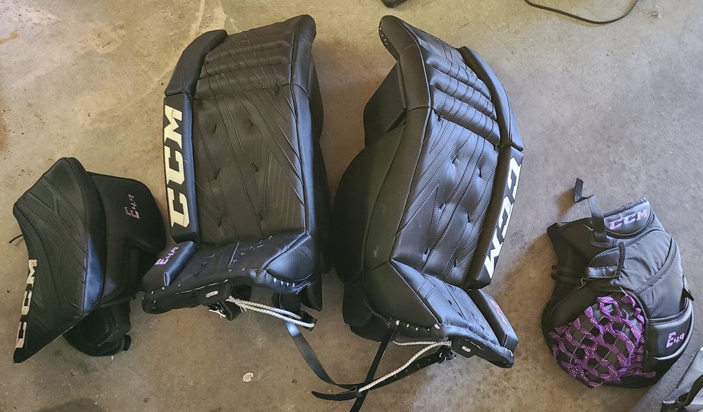 Used 34" +1 Regular CCM Extreme flex 4.9 Goalie Full Set