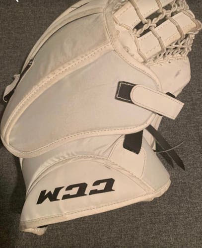 White Intermediate Regular Glove