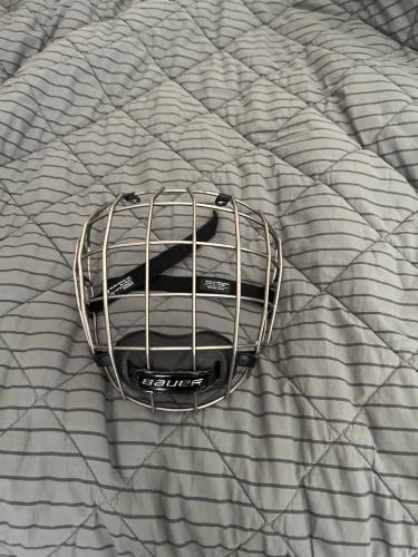 Medium Bauer Titanium Full Cage Re-Akt Cage
