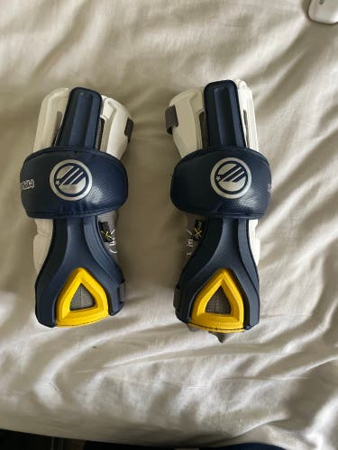University of Michigan elbow pads