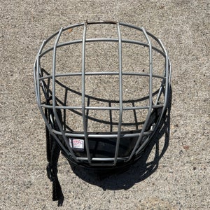 Used Small Reebok Cage