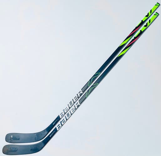 2 Pack Bauer Vapor 2.7 Hockey Sticks-RH-77 Flex-P88-Stick' Em Grip