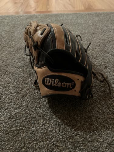 Used Wilson Left Hand Throw Outfield A2K Baseball Glove 12.75"