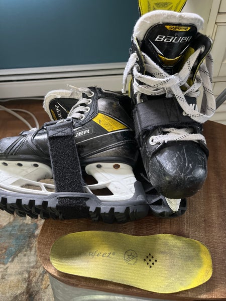 Used Bauer Size 13.5 Supreme 3S Pro Skates with Superfeet Inserts And Skaboots Walkable Guards.