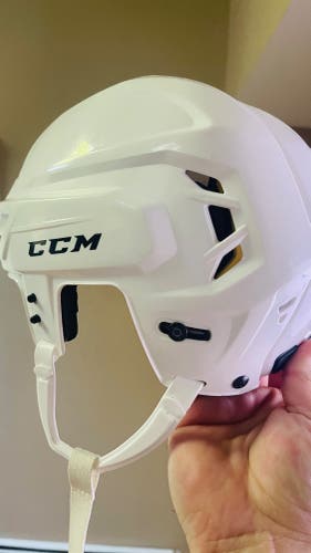 Used Medium CCM Pro Stock Tacks 310 Helmet