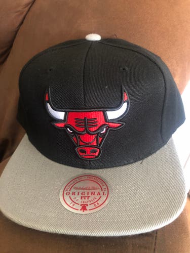 Chicago Bulls Mitchell & Ness NBA SnapBack hat