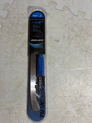 New Bauer Size 3 LS2 Steel Hockey Skates