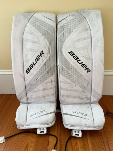 Bauer x700 Goalie Leg Pads Junior Medium (28" +1)