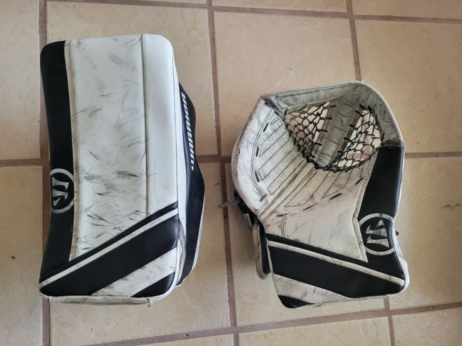 Used Full Right Intermediate Warrior Ritual R/GT Glove & Blocker set (White/Black