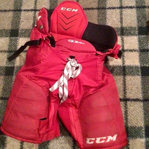 CCM QLT 270 LE Junior small red hockey pants