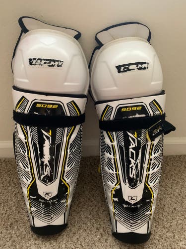 CCM  Tacks 5092 Shin Pads