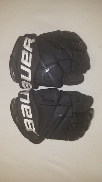 Black Gloves Youth Bauer Vapor X80 10"