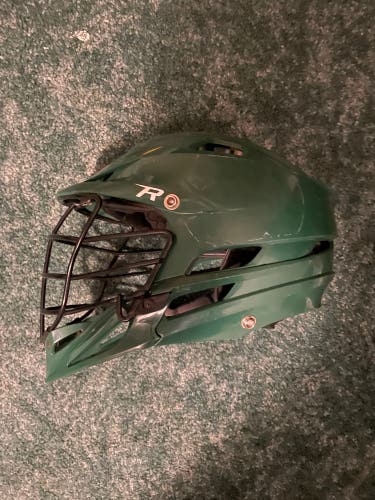 Player's Cascade R Helmet