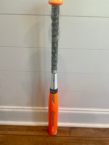 Used USSSA Certified 2015 Easton Composite Mako Bat (-11) 18 oz 29"